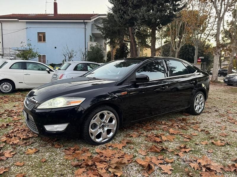 Nero Usata 2008 Ford Mondeo Titanium Tre volumi | 3000 € (Cara) - Immagine 1/4