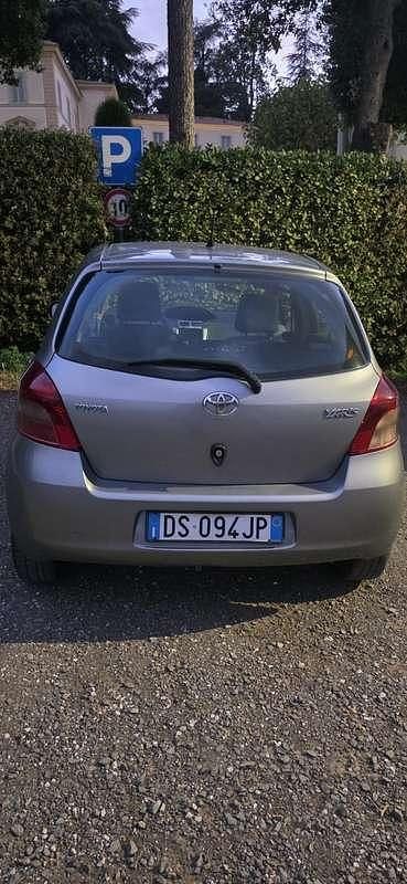 Usata Toyota Yaris Sol 75 CV (55 kW) 2009 Utilitaria