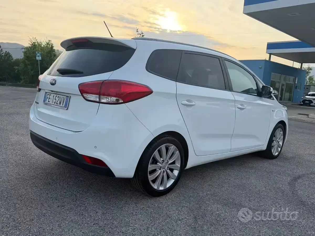 Usata Kia Carens 135 CV (99 kW) 2016 Bianco Monovolume