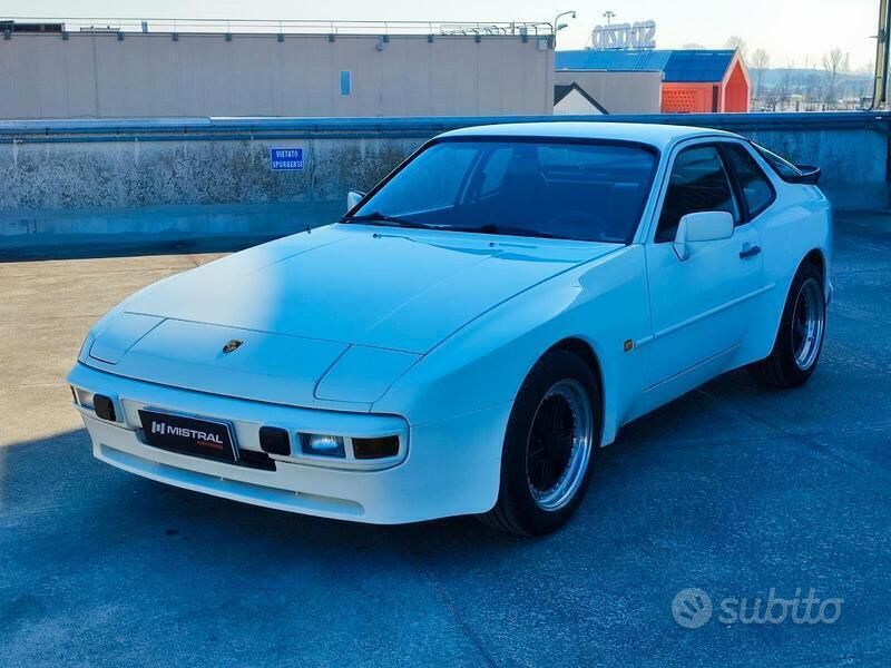 Bianco Usata 1983 Porsche 944 Coupé | 25.000 € - Immagine 1/4