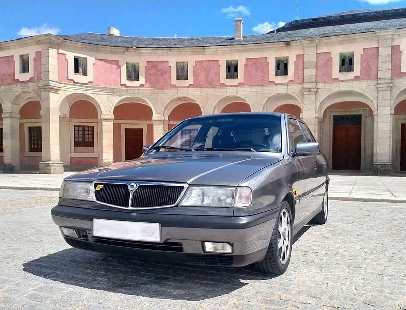 Usata Lancia Dedra 162 CV (119 kW) 1991 Grigio Berlina