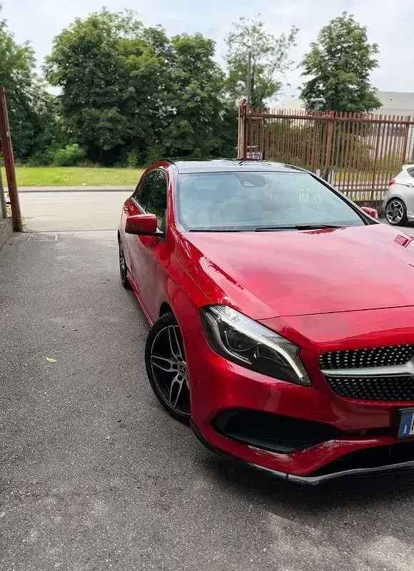 Usata Mercedes 250 211 CV (155 kW) 2017 Rosso Berlina