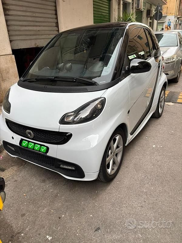 Usata Smart ForTwo Coupé 71 CV (52 kW) 2009 Bianco Coupé