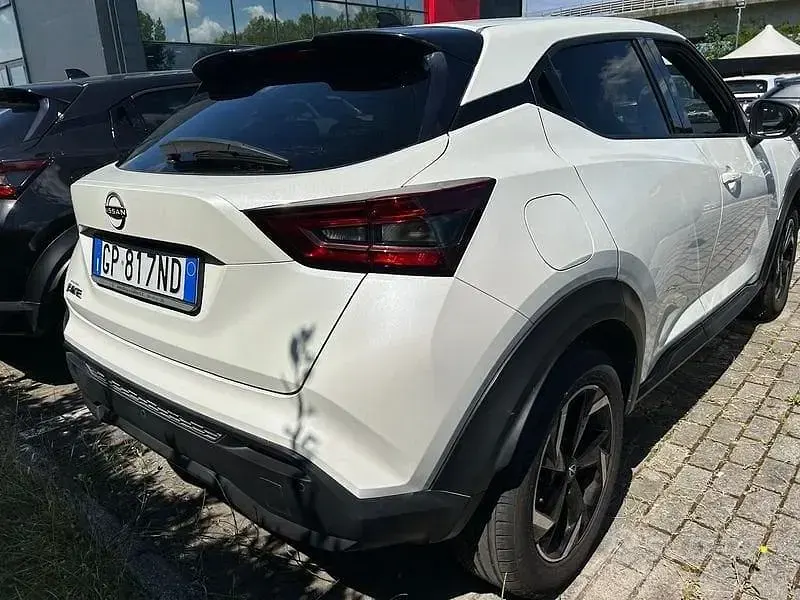Usata Nissan Juke N-Connecta 114 CV (83 kW) 2023 Bianco SUV
