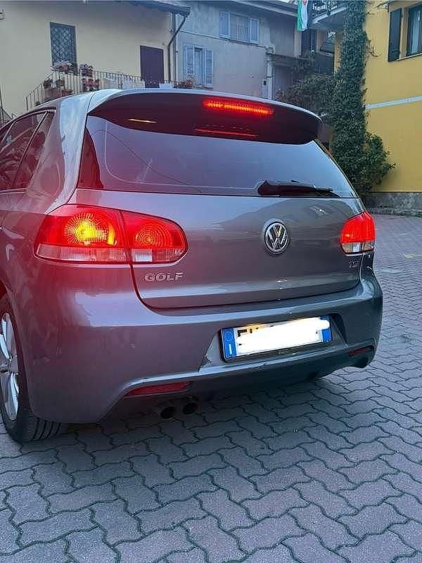 Usata VW Golf VII Highline 122 CV (89 kW) 2012 Berlina