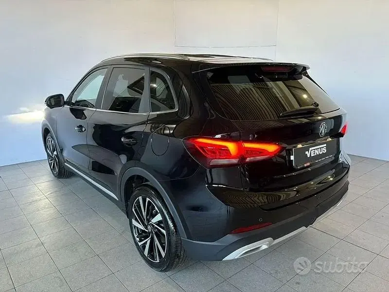 Nuova MG ZS Luxury 197 CV (144 kW) 2026 Nero SUV