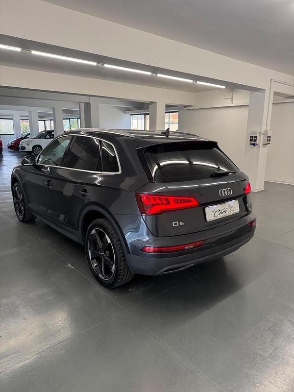 Usata Audi Q5 Business 190 CV (139 kW) 2019 Grigio SUV