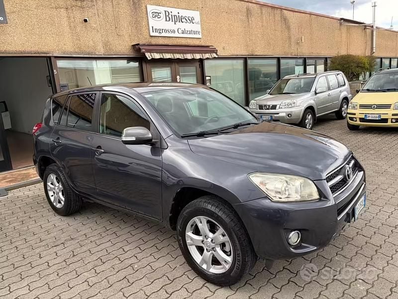 Usata Toyota RAV4 Luxury 158 CV (116 kW) 2009 Grigio SUV