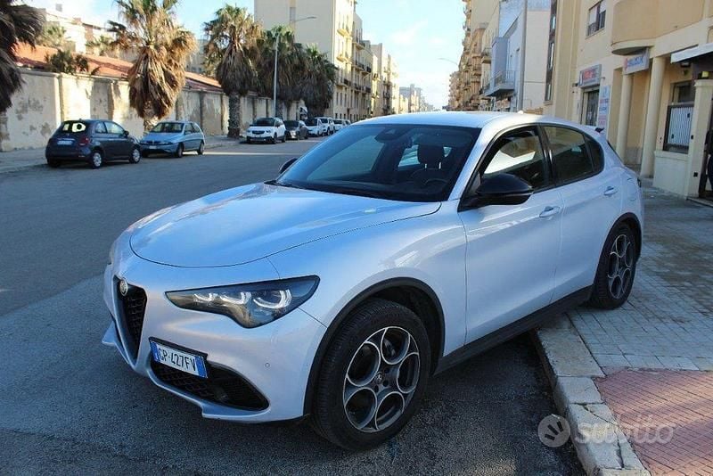 Usata Alfa Romeo Stelvio Sprint 160 CV (117 kW) 2023 Grigio SUV