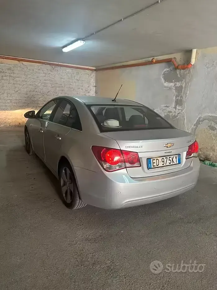 Usata Chevrolet Cruze 150 CV (110 kW) 2010 Grigio Berlina