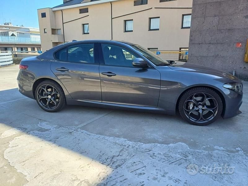 Usata Alfa Romeo Giulia 200 CV (147 kW) 2016 Berlina