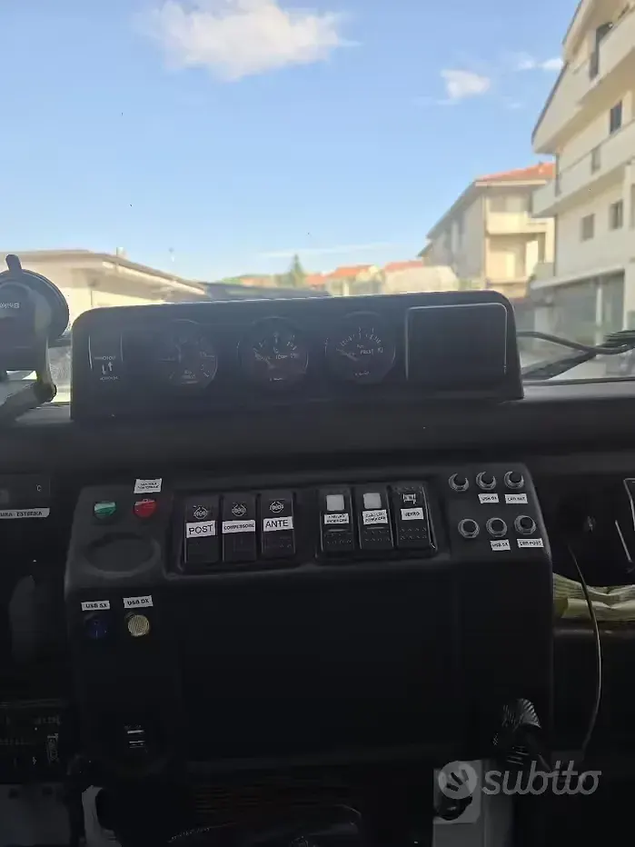 Usata Land Rover Defender 113 CV (83 kW) 1997 SUV