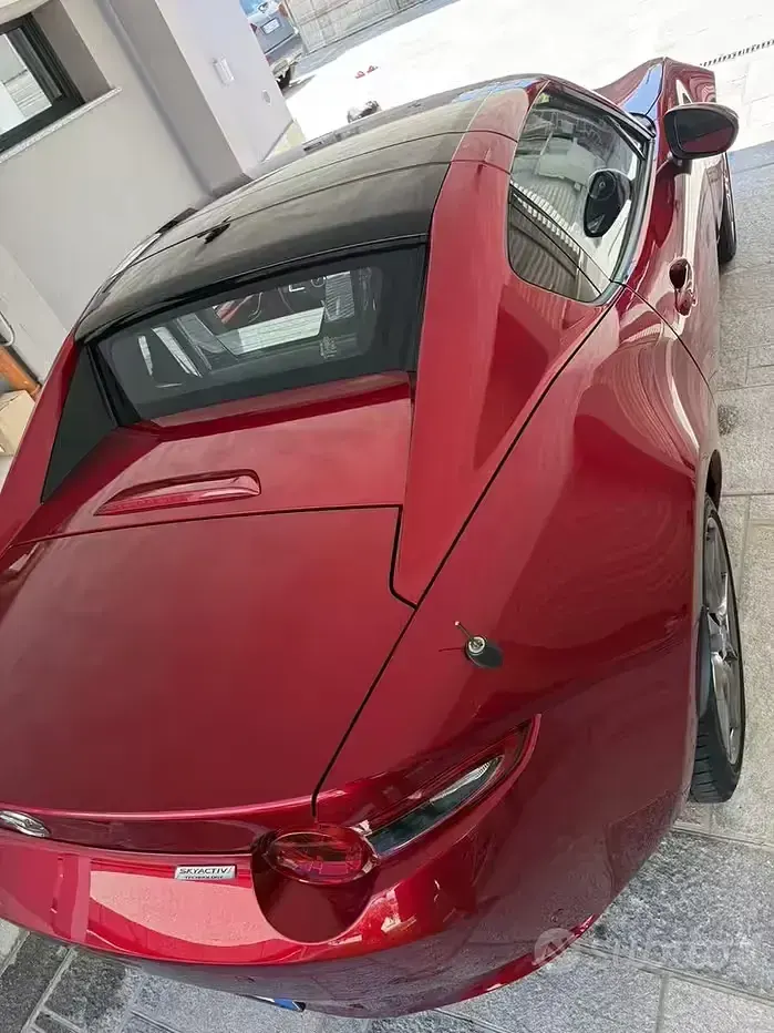 Usata Mazda MX5 Inclusive 184 CV (135 kW) 2018 Rosso Cabrio