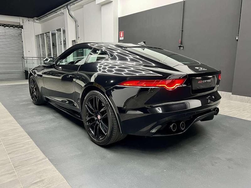 Usata Jaguar F-Type R 551 CV (405 kW) 2015 Nero Coupé