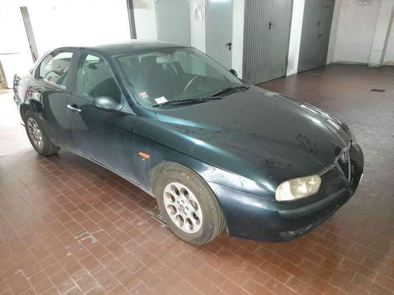 Usata Alfa Romeo 156 Distinctive 150 CV (110 kW) 2002 Grigio Berlina