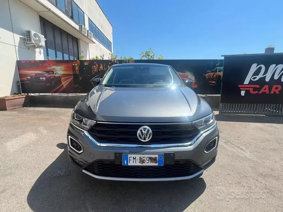 Usata VW T-Roc Advance 150 CV (110 kW) 2018 Grigio SUV