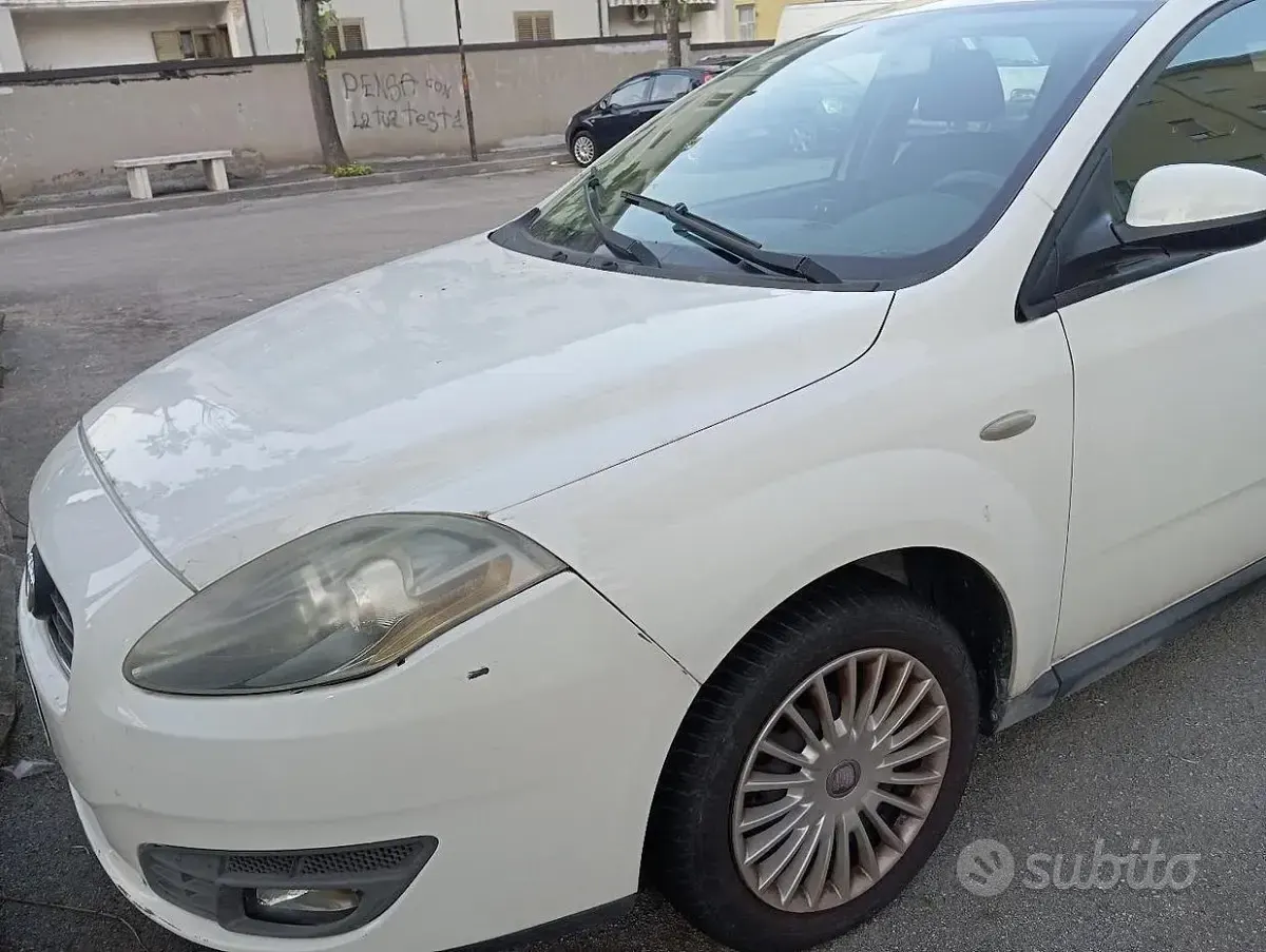 Usata Fiat Croma 120 CV (88 kW) 2011 Bianco Station wagon