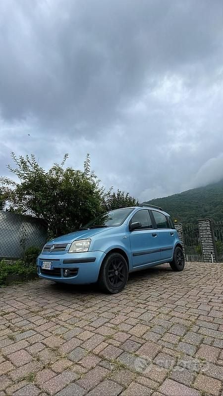 Usata Fiat Panda Dynamic 69 CV (50 kW) 2004 Utilitaria