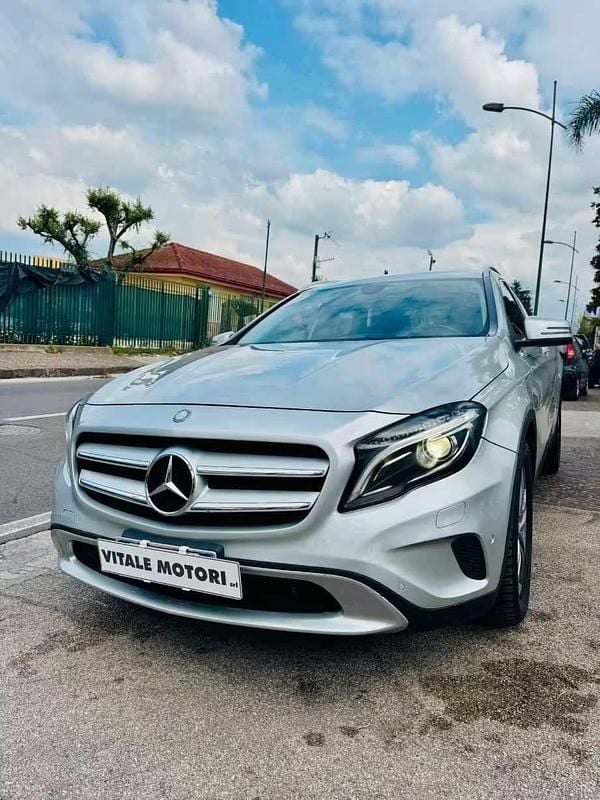 Usata Mercedes GLA220 Premium 177 CV (130 kW) 2014 Grigio SUV