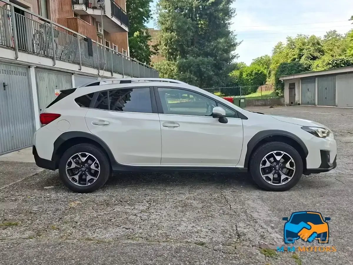 Usata Subaru XV Style 114 CV (83 kW) 2019 Bianco SUV