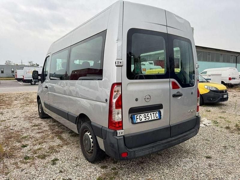 Usata Renault Master 145 CV (106 kW) 2016 Blu/azzurro Furgone