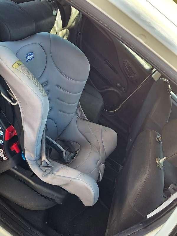 Usata Fiat Punto Easy 75 CV (55 kW) 2014 Bianco Utilitaria