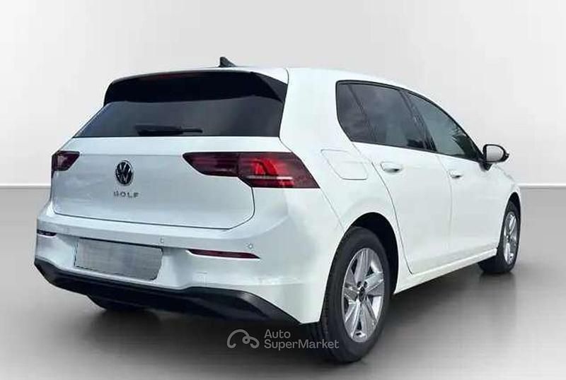 Usata VW Golf VIII Life 116 CV (85 kW) 2025 Pure white Berlina