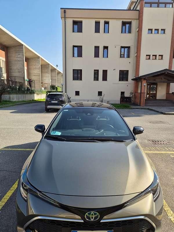 Usata Toyota Corolla Lounge 152 CV (111 kW) 2019 Bronzo Berlina