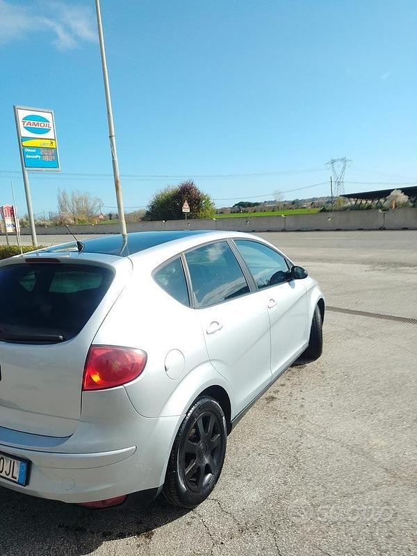 Usata Seat Altea 105 CV (77 kW) 2005 Monovolume