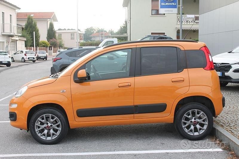Usata Fiat Panda Lounge 85 CV (62 kW) 2018 Arancione Utilitaria