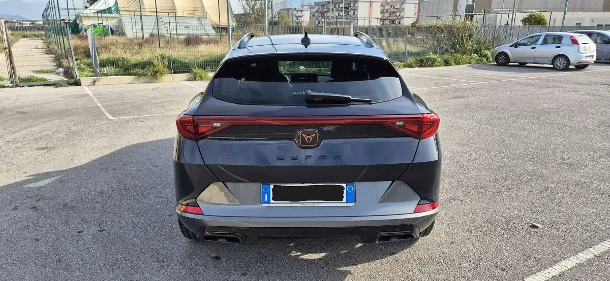Usata Cupra Formentor 150 CV (110 kW) 2022 Blu/azzurro SUV