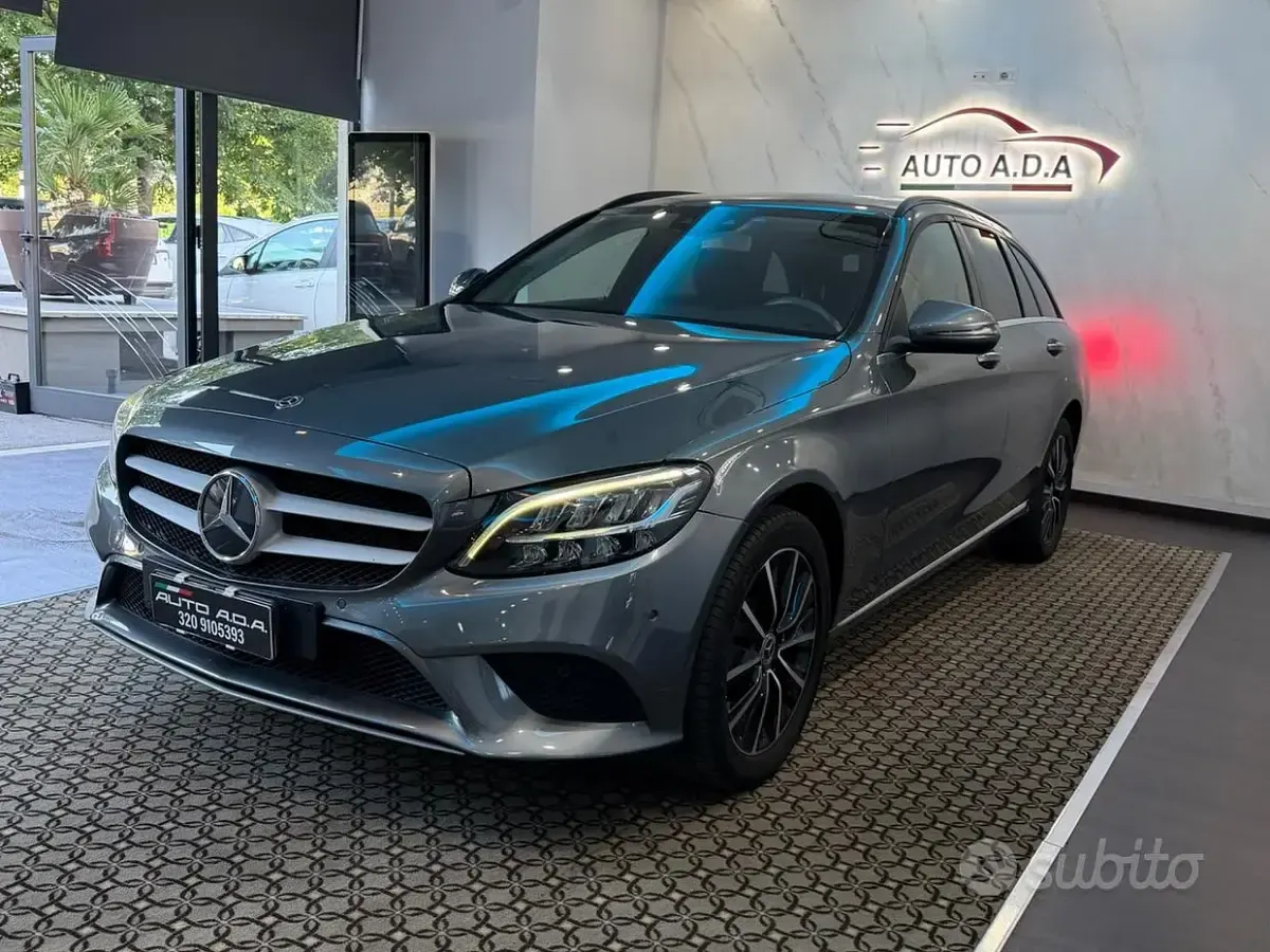 Usata Mercedes C180 Executive 122 CV (89 kW) 2020 Grigio Station wagon