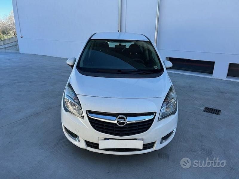 Usata Opel Meriva 110 CV (80 kW) 2015 Bianco Monovolume