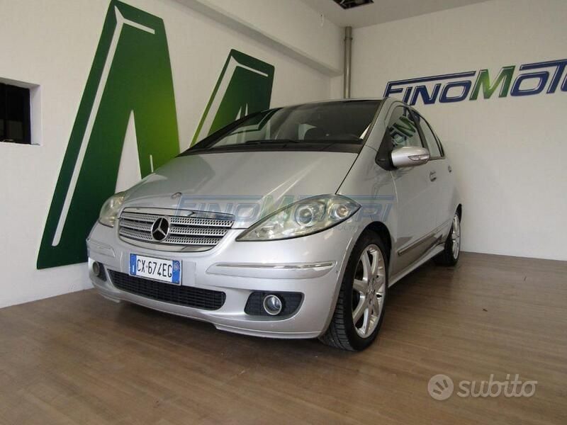 Usata Mercedes A180 Avantgarde 109 CV (80 kW) 2006 Argento metallizzato Berlina