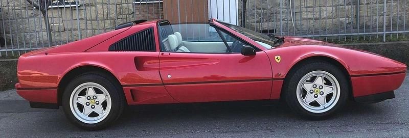 Usata Ferrari 208 254 CV (186 kW) 1986 Coupé