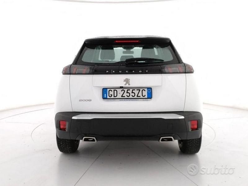 Usata Peugeot 2008 Allure 131 CV (96 kW) 2021 Bianco SUV
