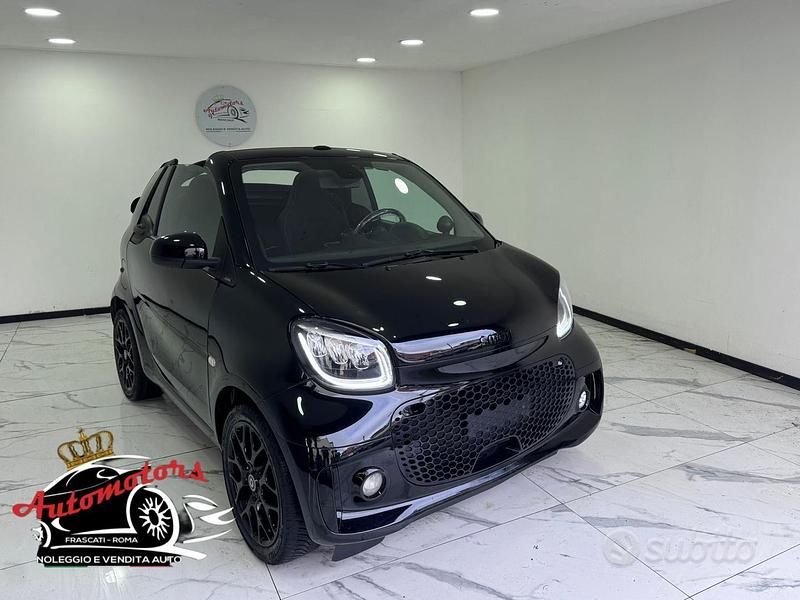 Nero Usata 2019 Smart ForTwo Cabrio Cabrio | 13.900 € (Ottimo prezzo) - Immagine 1/4