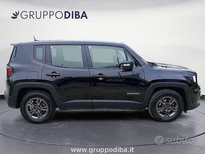 Begagnad Jeep Renegade Longitude 120 HK (88 kW) 2023 Svart SUV