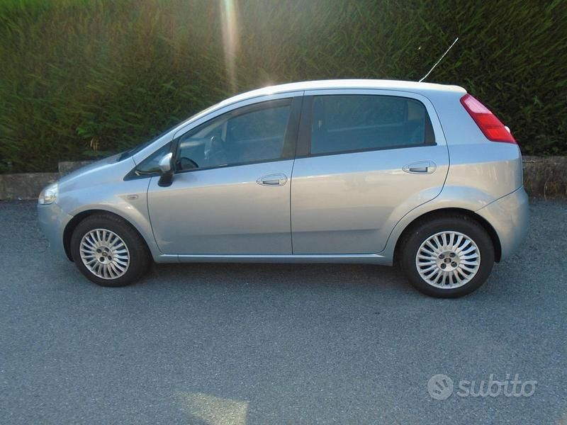 Usata Fiat Grande Punto 65 CV (47 kW) 2006 Utilitaria