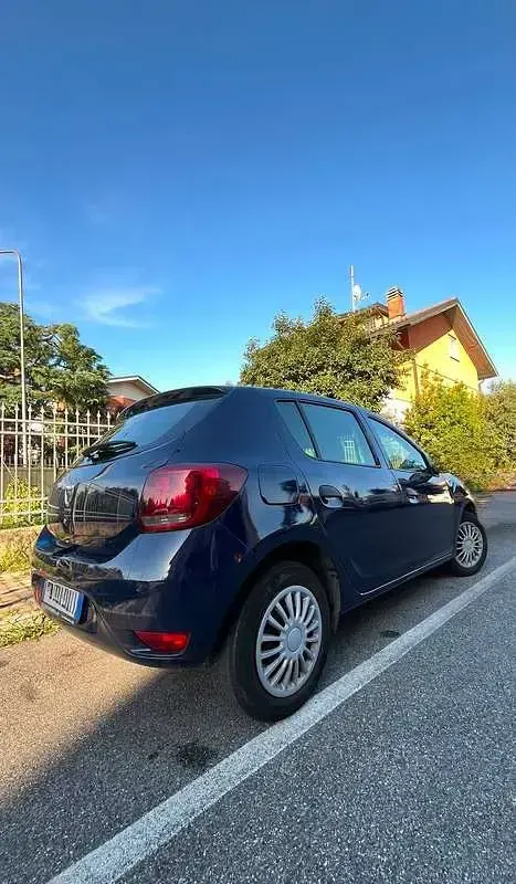 Usata Dacia Sandero Essentiel 90 CV (66 kW) 2019 Berlina