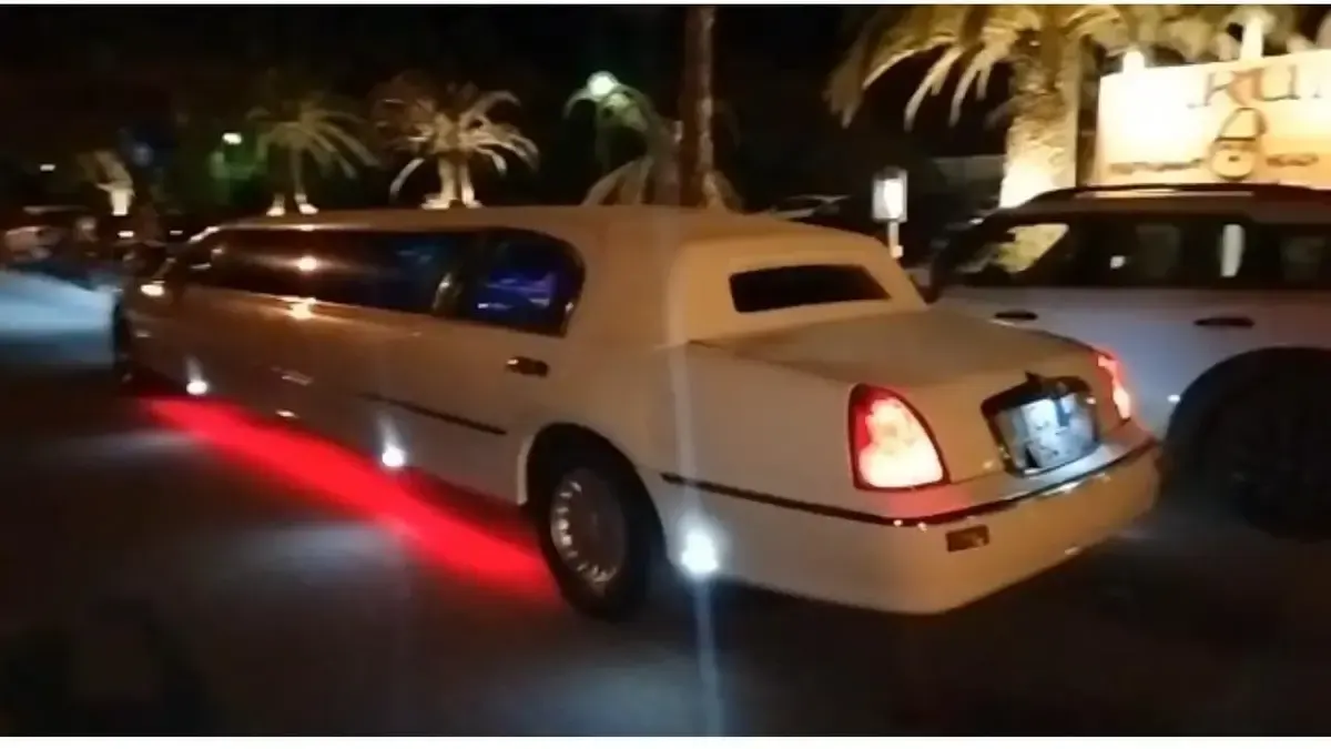 Usata Lincoln Town Car 231 CV (169 kW) 1999 Bianco Berlina