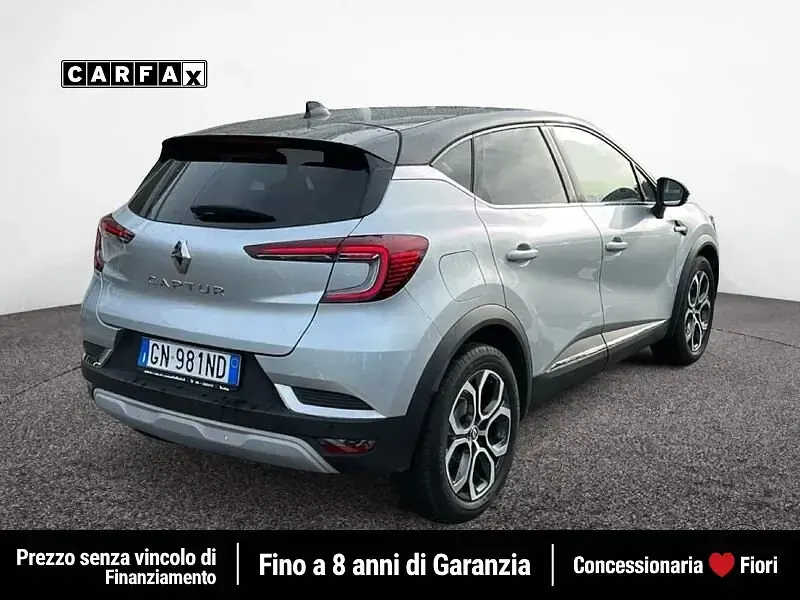 Usata Renault Captur Intens 101 CV (74 kW) 2023 Dublino SUV