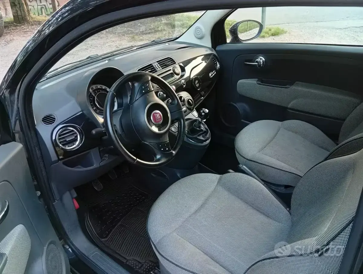 Usata Fiat 500 Lounge 69 CV (50 kW) 2011 Nero Utilitaria