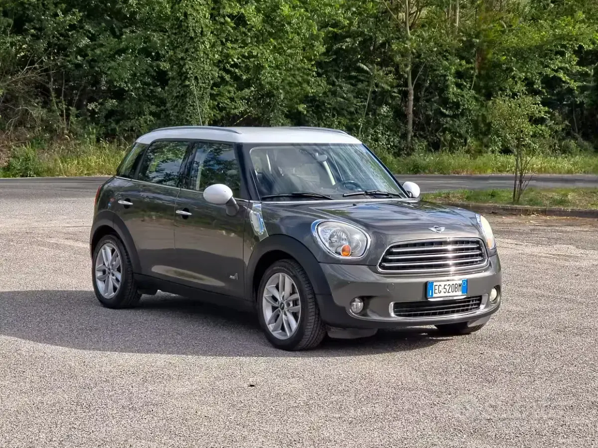 Second-hand Mini Cooper D Countryman 111 CP (81 kW) 2011 Maro SUV