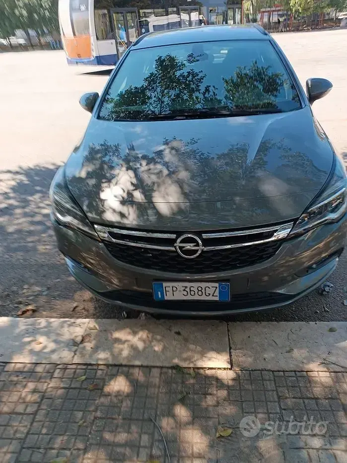 Usata Opel Astra 110 CV (80 kW) 2018 Grigio Station wagon