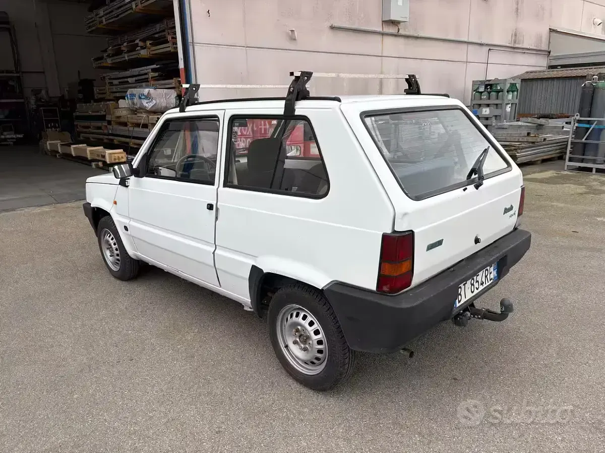 Usata Fiat Panda 54 CV (39 kW) 2001 Bianco Berlina