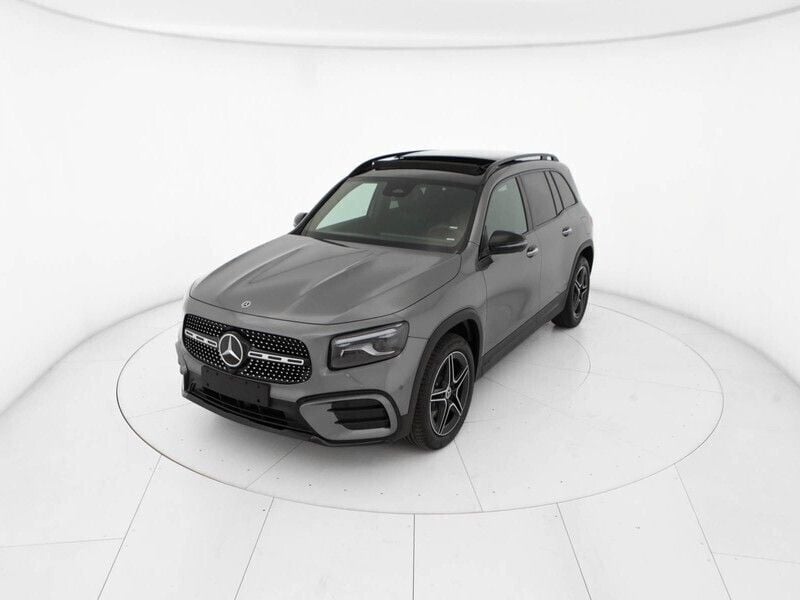 Grigio Nuova 2025 Mercedes GLB180 Advanced Plus SUV | 49.300 € (Buon prezzo) - Immagine 1/4