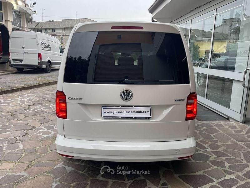 Usata VW Caddy Trendline 110 CV (80 kW) 2019 Bianco Monovolume