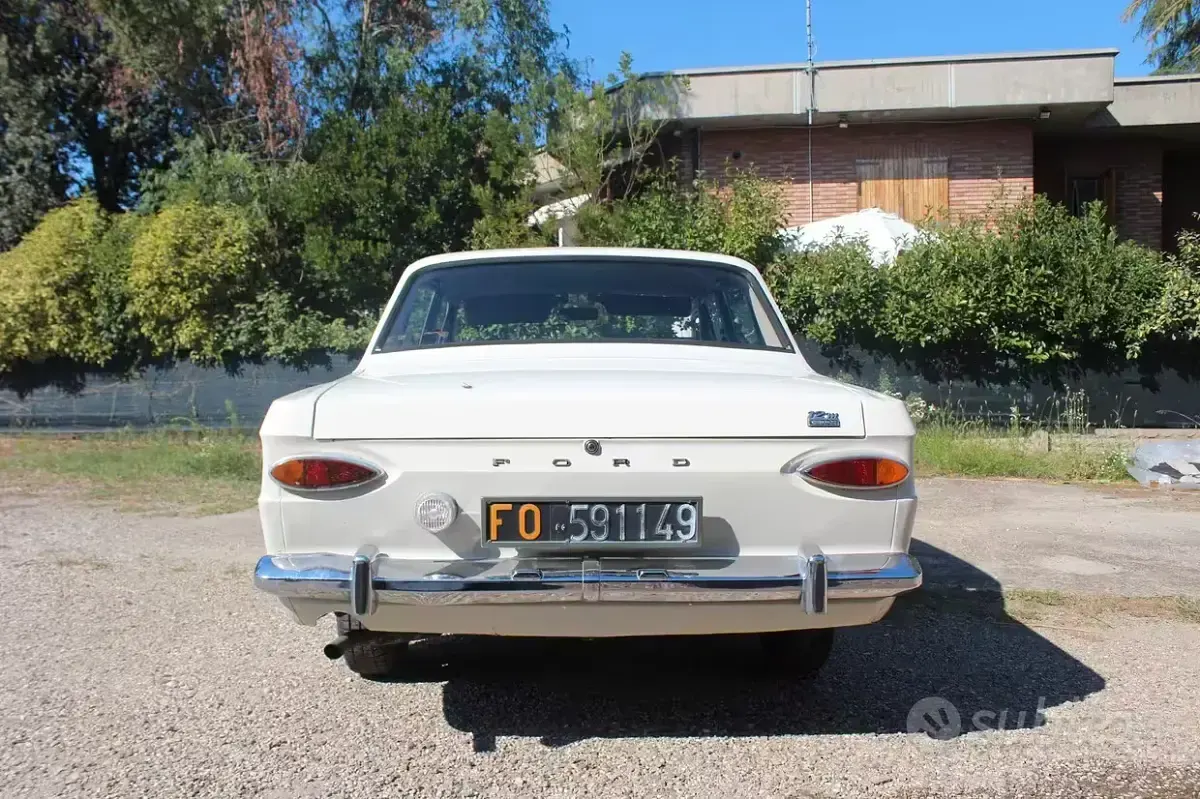 Usata Ford Taunus 1960 Utilitaria