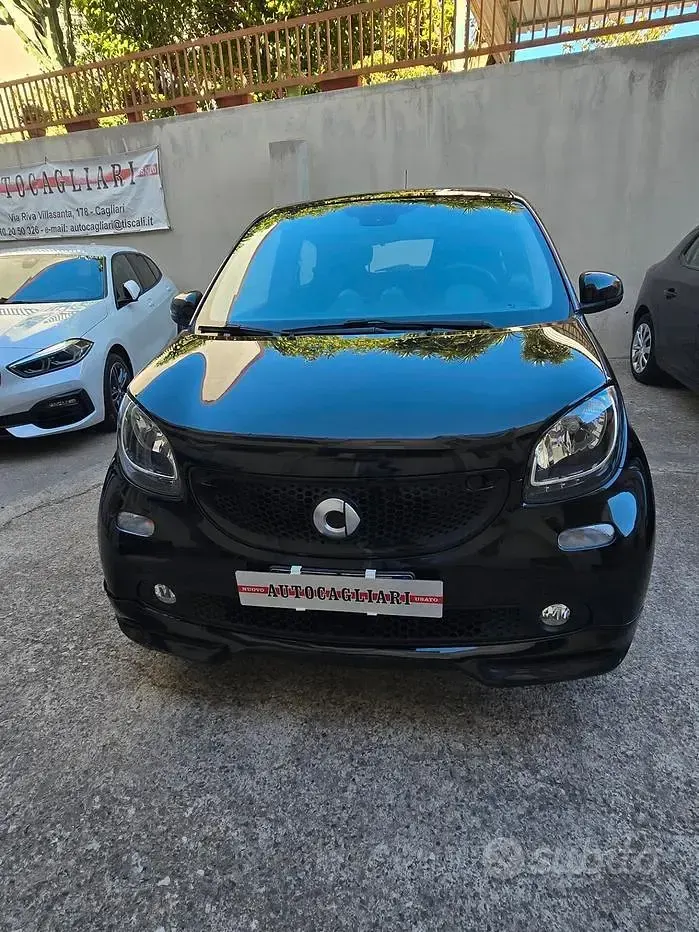 Usata Smart ForFour Superpassion 90 CV (66 kW) 2019 Nero Utilitaria